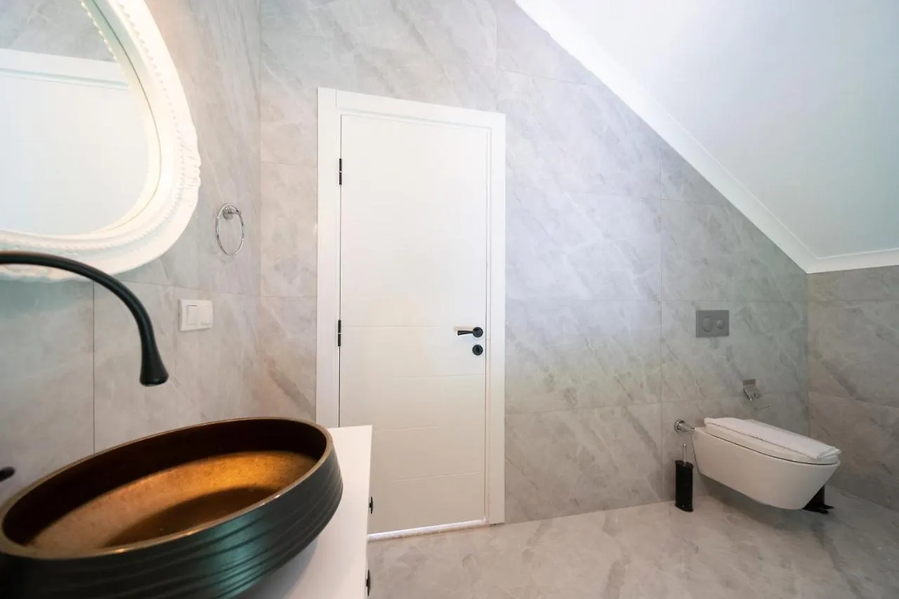 Muestakil Yuezme Havuzlu Genis Bahceli Villa Loft 0*, Fethiye